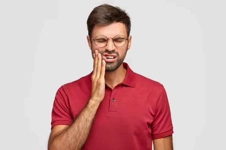 Tooth pain treatment in Chennai – Smile Life Dental providing expert care for severe toothache, cavity pain, and wisdom tooth pain relief